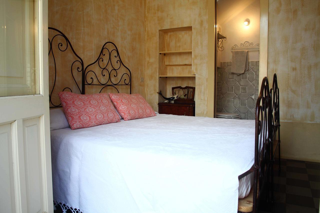 Il Fico Bed And Breakfast Santa Teresa Di Riva Eksteriør bilde